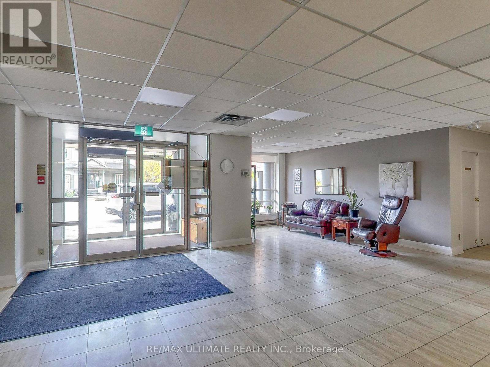 101 - 30 Wilson Street, Markham (Old Markham Village), Ontario  L3P 1N1 - Photo 27 - N12401218
