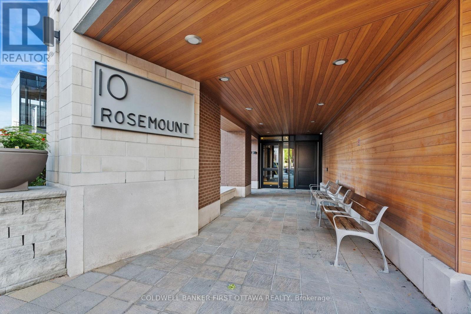 303 - 10 ROSEMOUNT AVENUE, Ottawa, Ontario