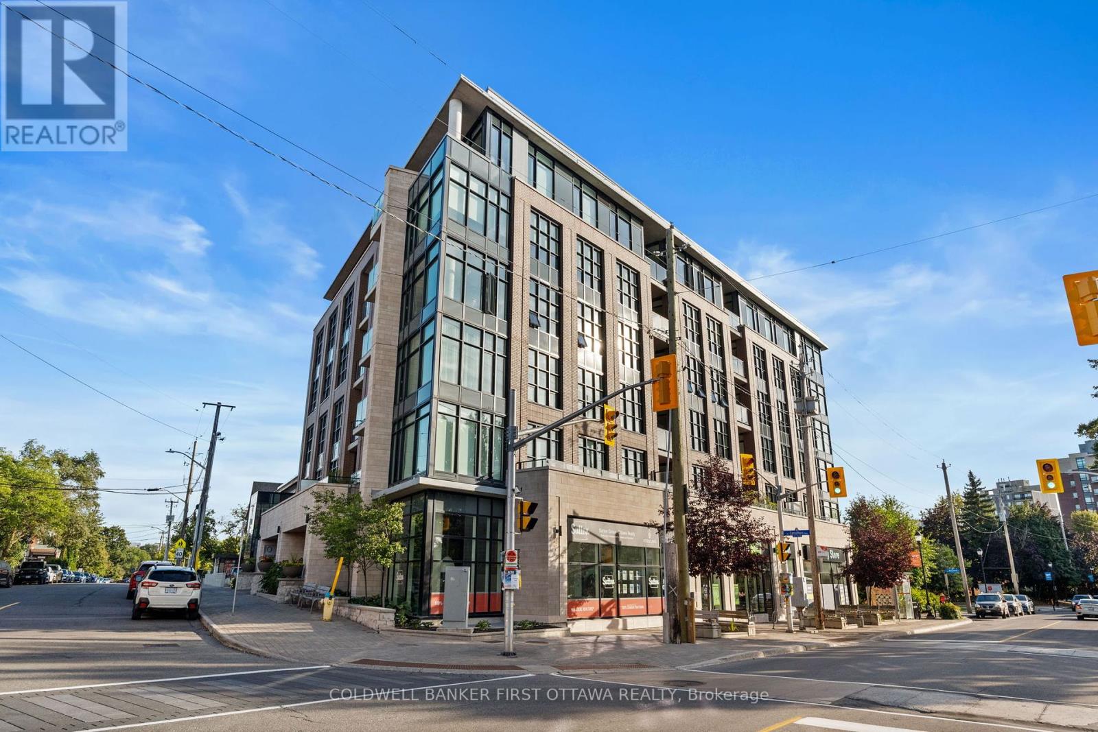 303 - 10 Rosemount Avenue, Ottawa, Ontario  K1Y 4G9 - Photo 2 - X12410320