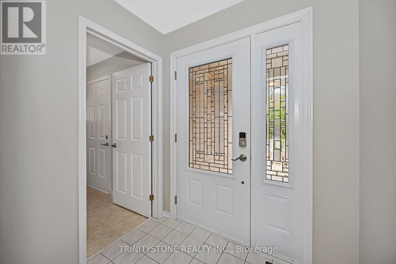 6127 Abbott Street E, Ottawa, Ontario  K2S 1V5 - Photo 6 - X12410339