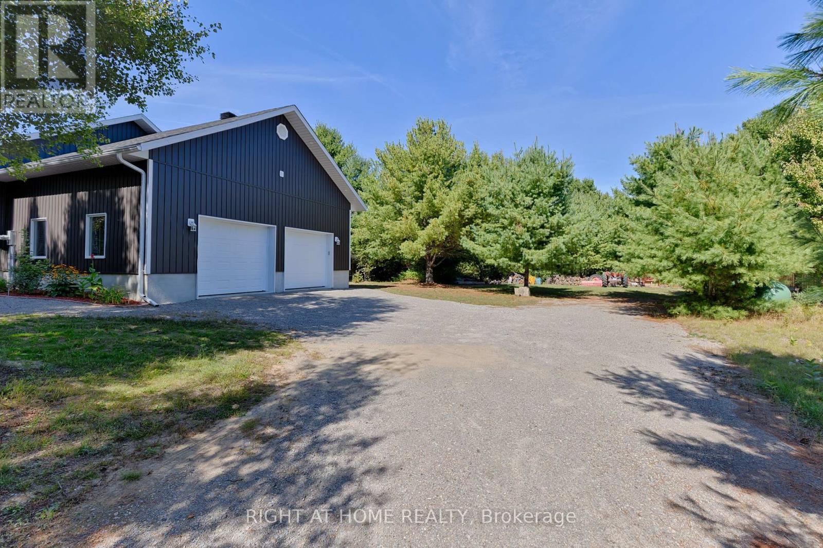 954 Germanicus Road, North Algona Wilberforce, Ontario  K0J 1T0 - Photo 4 - X12410350