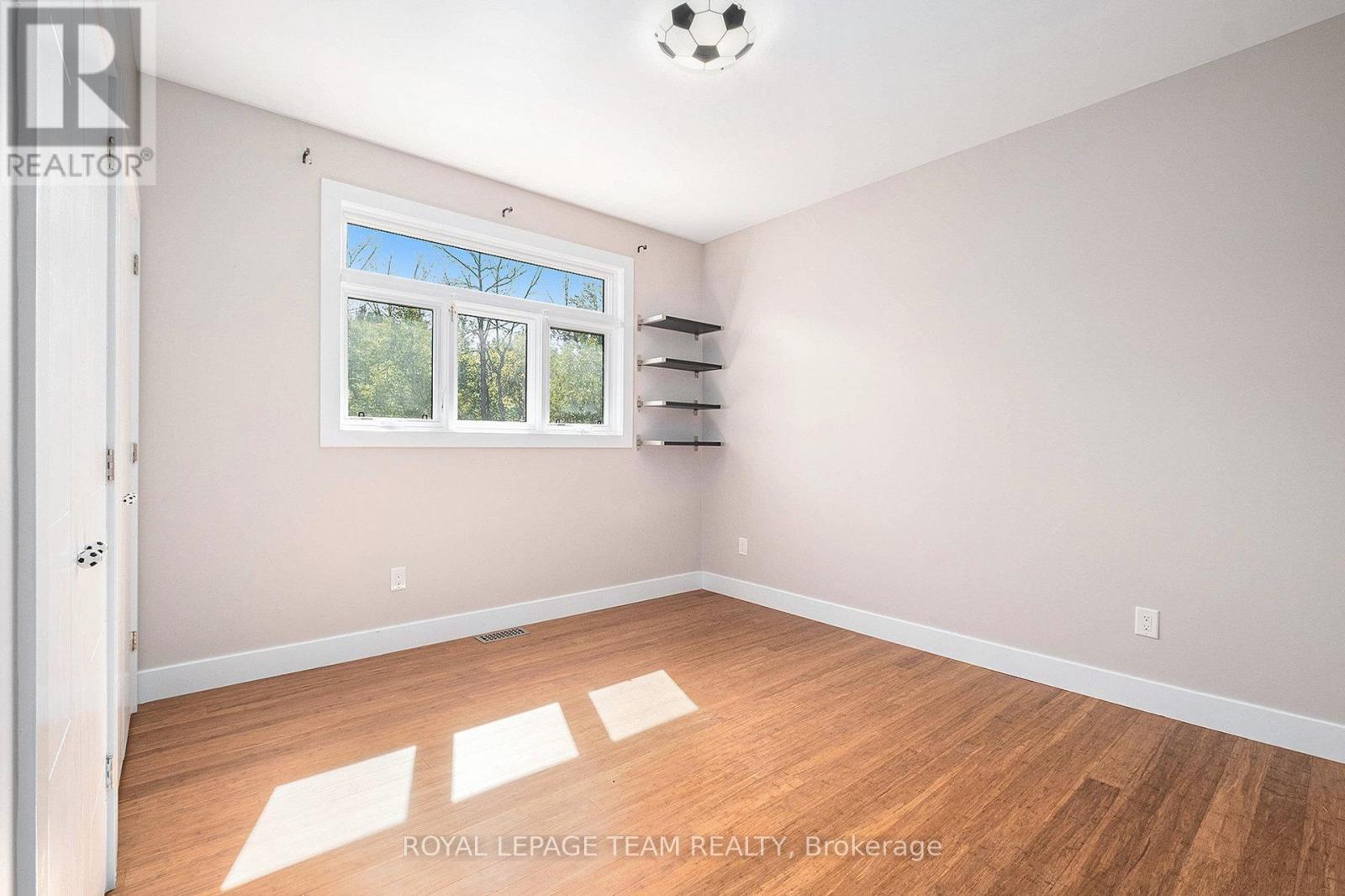 896 Corktown Road, Merrickville-Wolford, Ontario  K0G 1N0 - Photo 22 - X12410408
