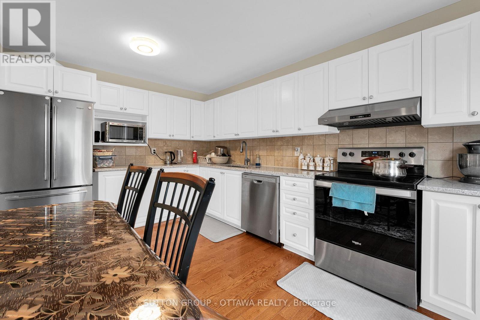 354 Haileybury Street, Ottawa, Ontario  K2J 0N5 - Photo 13 - X12410435