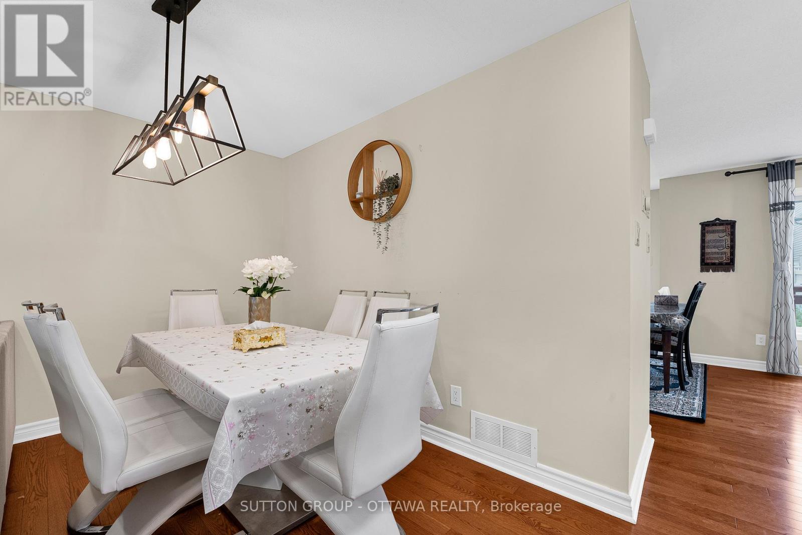 354 Haileybury Street, Ottawa, Ontario  K2J 0N5 - Photo 7 - X12410435