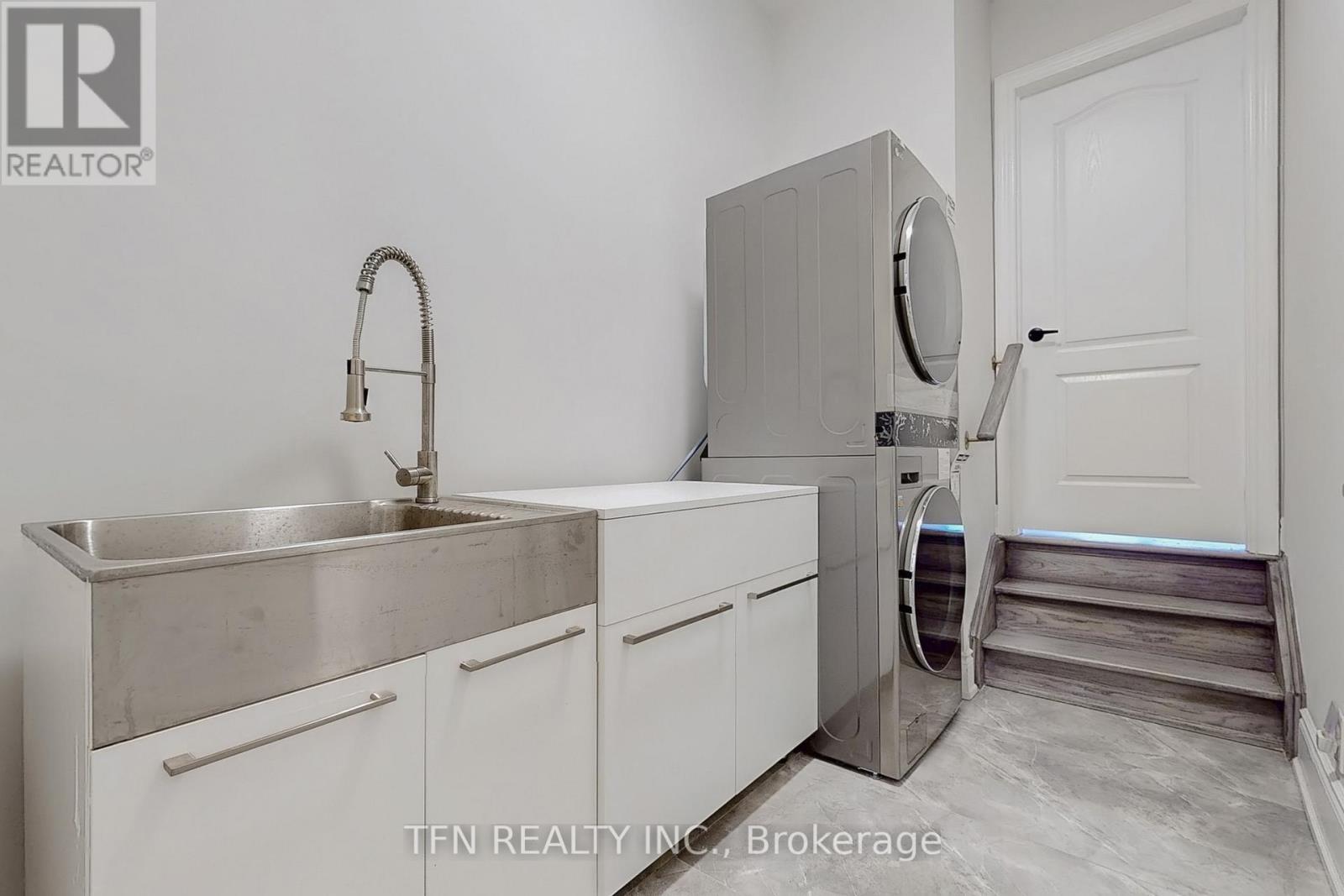 120 Valley Vista Drive, Vaughan (Patterson), Ontario  L6A 0Z3 - Photo 20 - N12410268