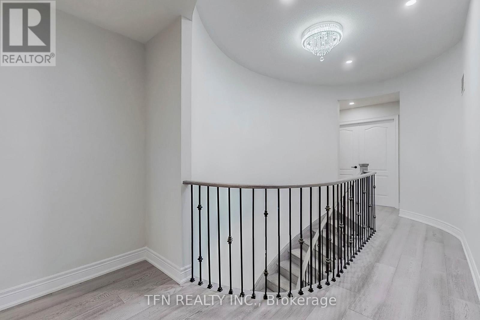 120 Valley Vista Drive, Vaughan (Patterson), Ontario  L6A 0Z3 - Photo 22 - N12410268