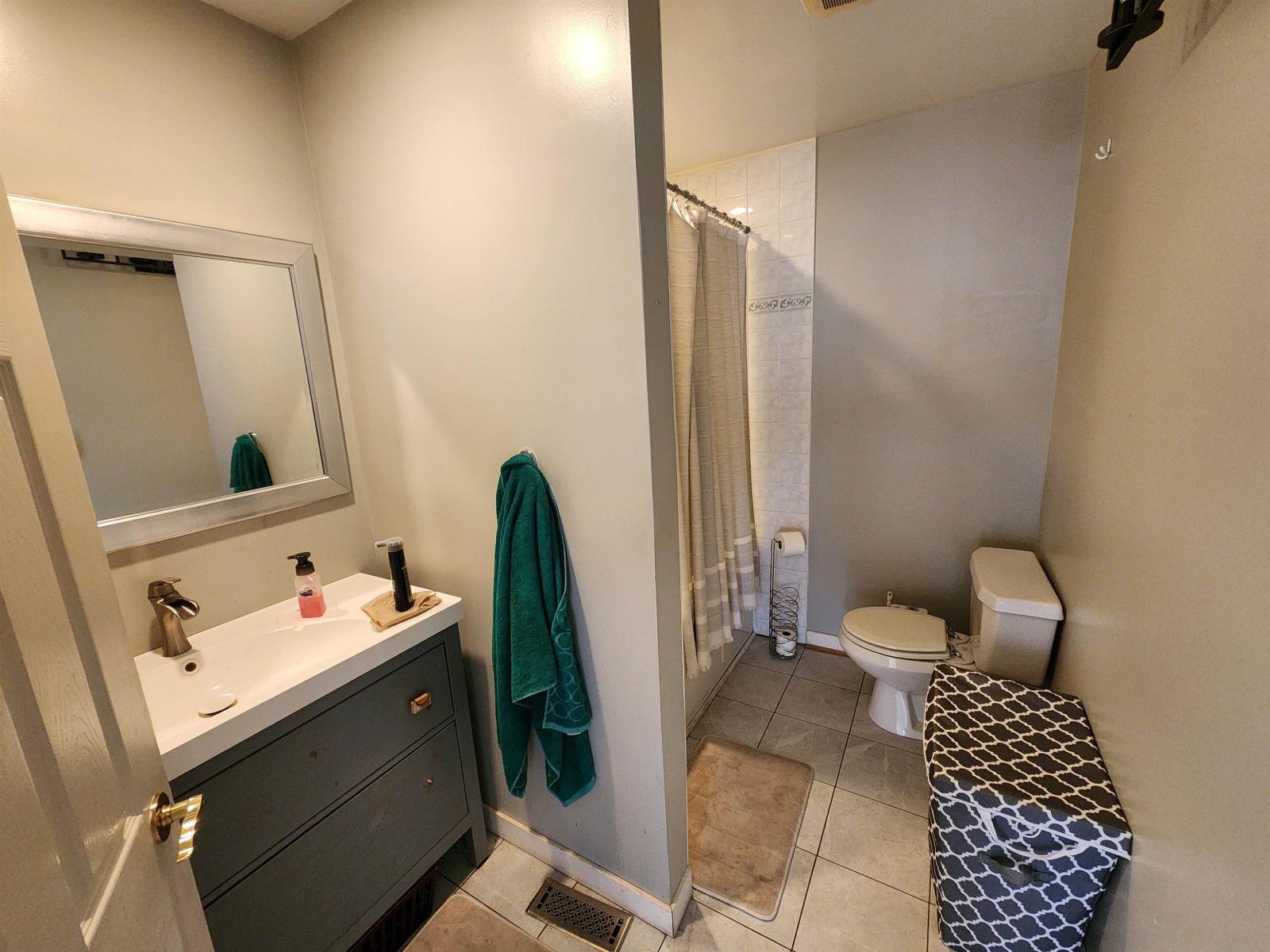 14361 Melrose Drive, Surrey, British Columbia  V3R 5R6 - Photo 12 - R3049244