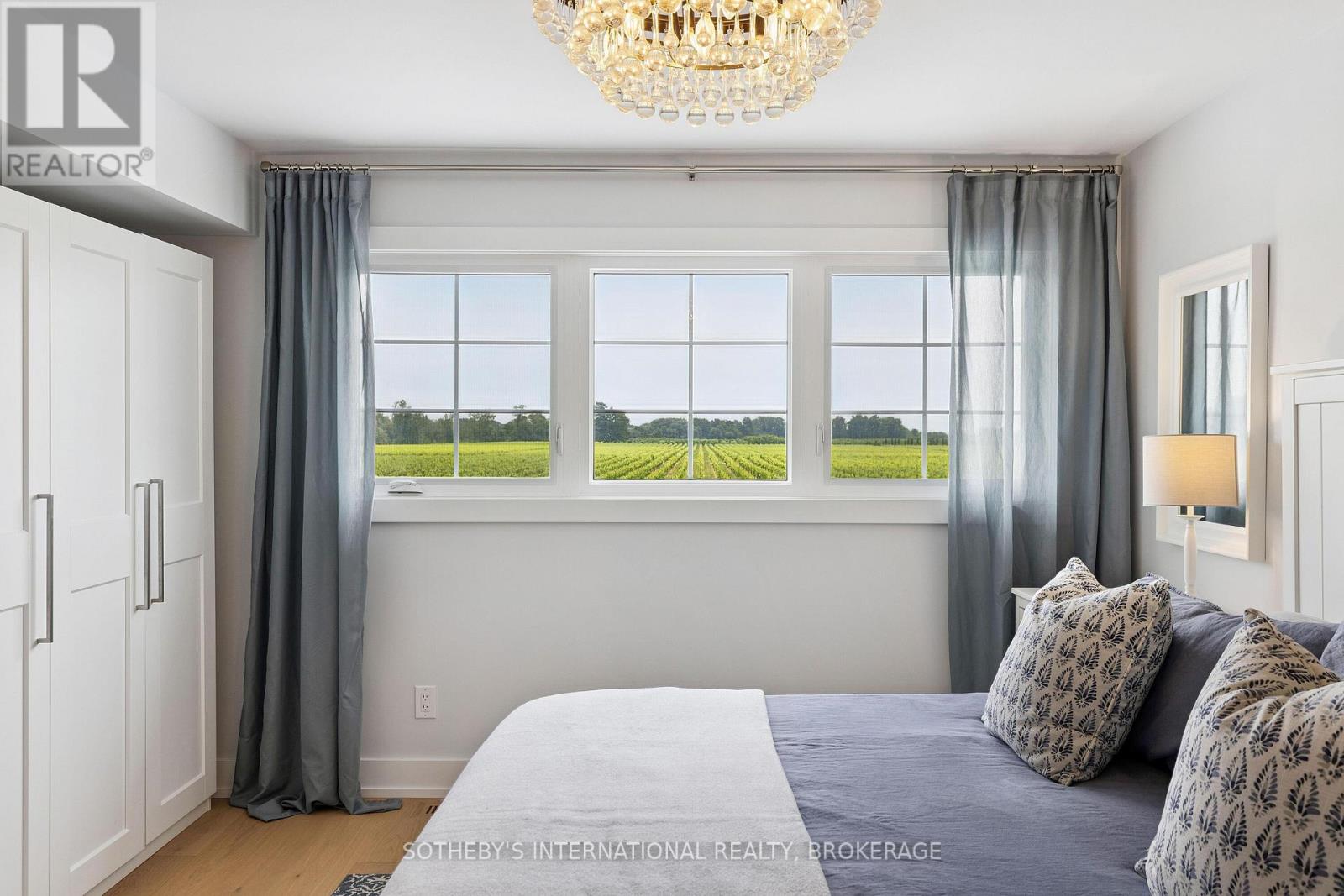 1219 Lakeshore Road, Niagara-On-The-Lake, Ontario  L0S 1J0 - Photo 22 - X12410386