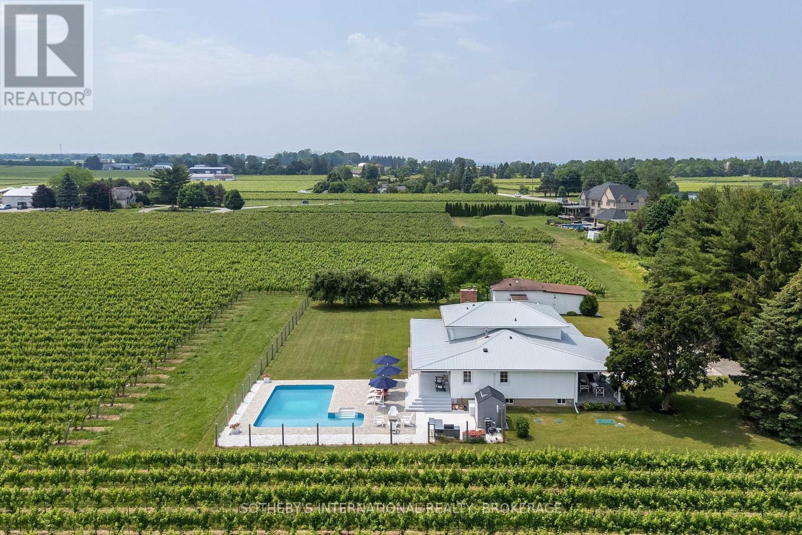 1219 Lakeshore Road, Niagara-On-The-Lake, Ontario  L0S 1J0 - Photo 43 - X12410386