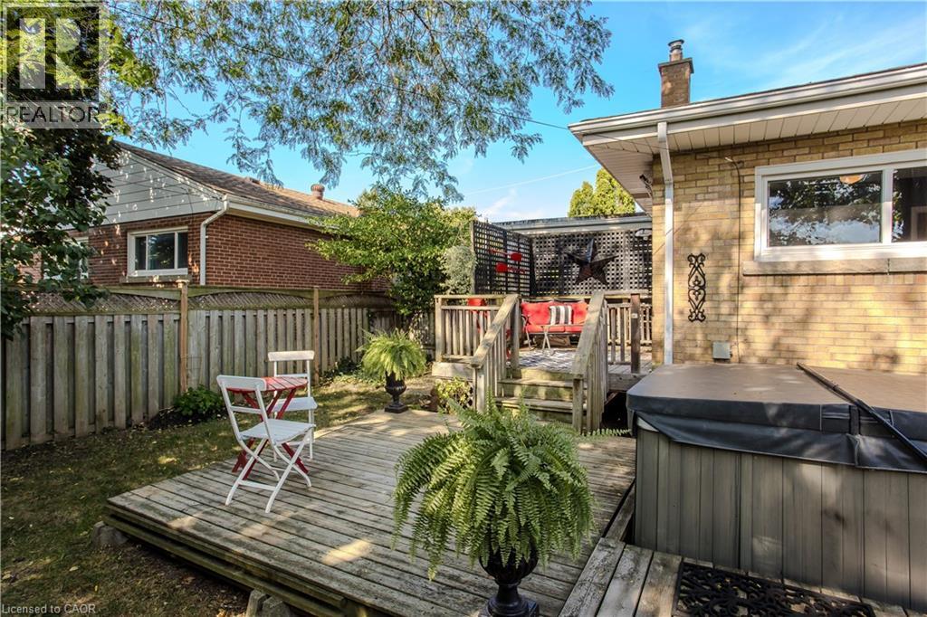 1420 Alfred Crescent, Burlington, Ontario  L7S 1K7 - Photo 5 - 40769780