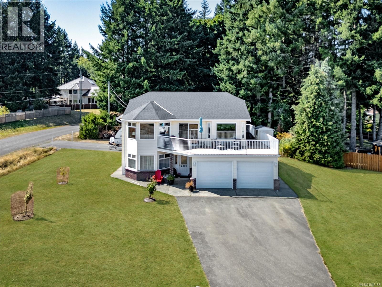 2207 June Rd, Courtenay, British Columbia