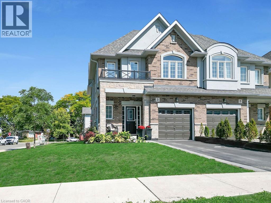 3 STARLING Drive, Hamilton, Ontario