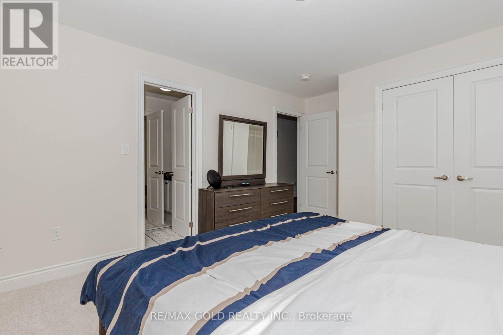 32 Claremount Drive, Brampton (Sandringham-Wellington North), Ontario  L6R 4G4 - Photo 36 - W12410256