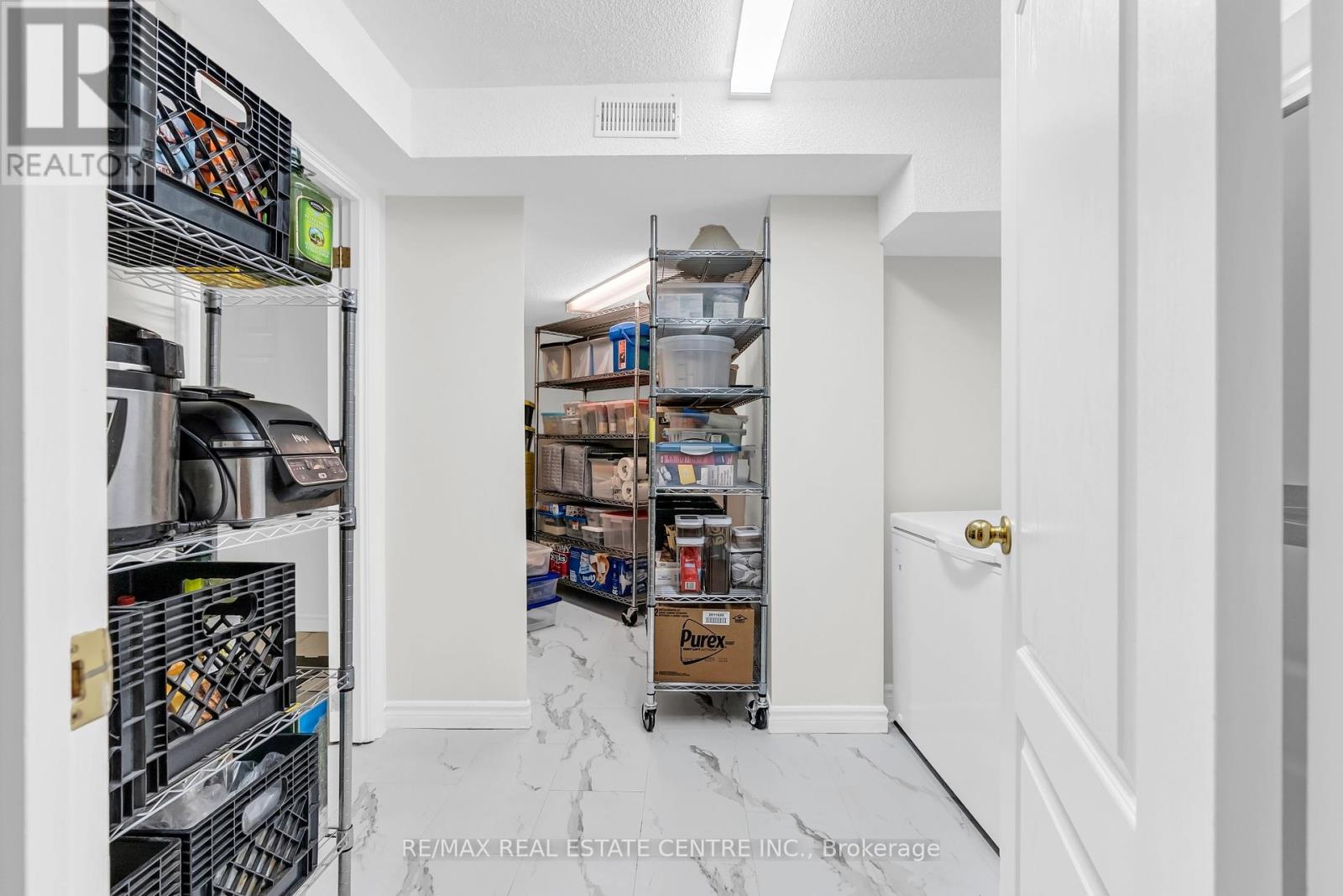 7173 Waldorf Way Nw, Mississauga, Ontario  L5N 7R3 - Photo 46 - W12410261