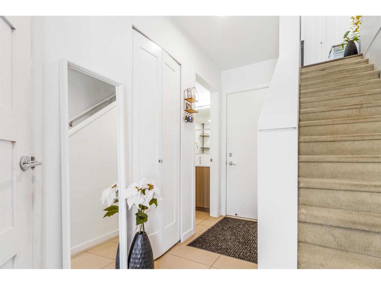 152 15235 Sitka Drive, Surrey, British Columbia  V3S 0A9 - Photo 10 - R3048833