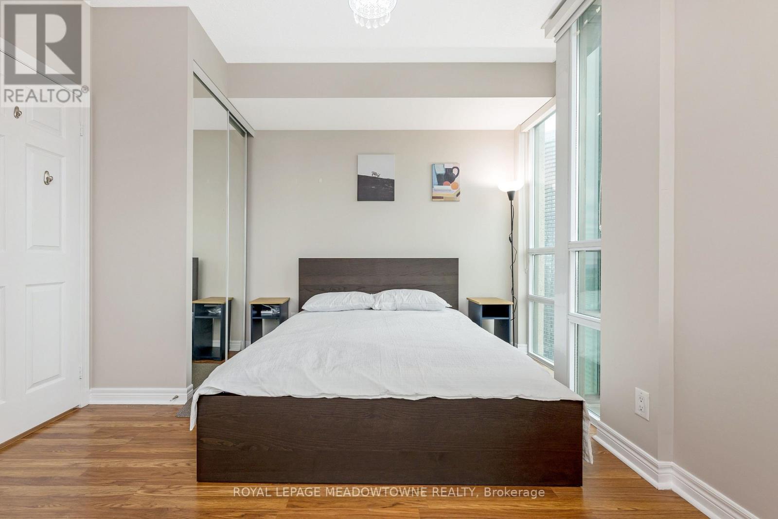 3303 - 208 Enfield Place, Mississauga, Ontario  L5B 0G8 - Photo 16 - W12410274