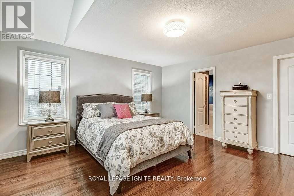 1170 Agram Drive, Oakville, Ontario  L6H 7R9 - Photo 21 - W12410278