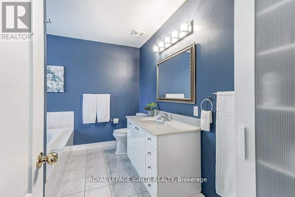 1170 Agram Drive, Oakville, Ontario  L6H 7R9 - Photo 22 - W12410278