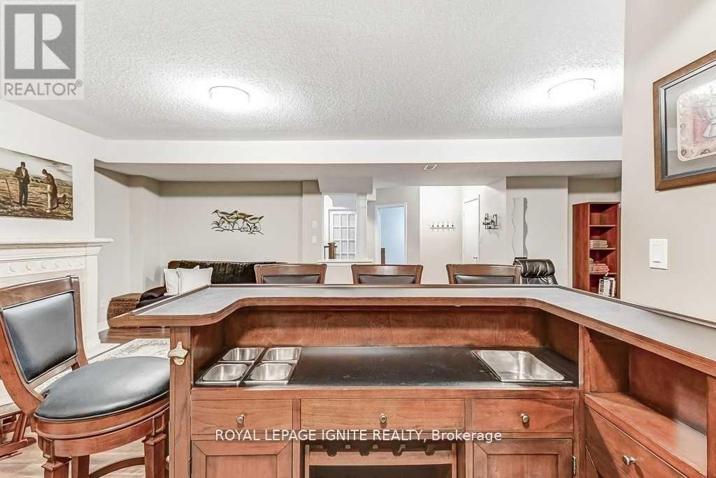 1170 Agram Drive, Oakville, Ontario  L6H 7R9 - Photo 30 - W12410278
