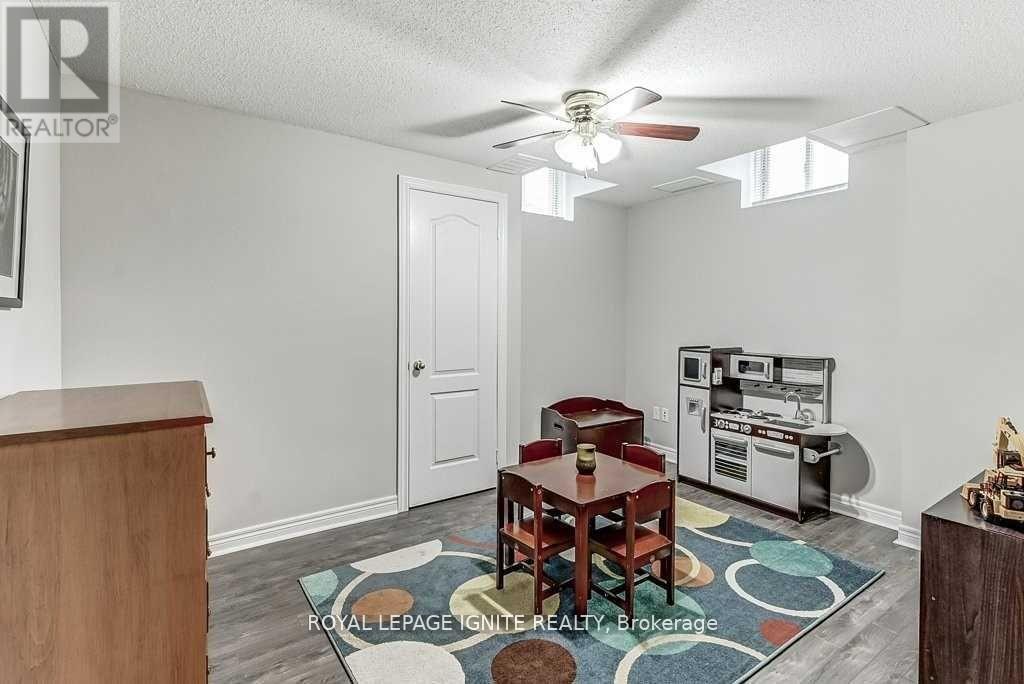 1170 Agram Drive, Oakville, Ontario  L6H 7R9 - Photo 33 - W12410278