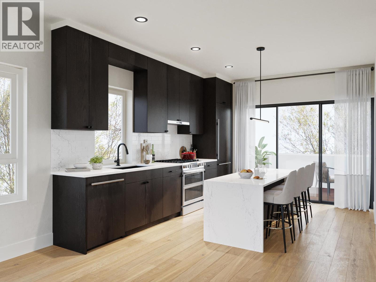 2 2541 GRANT STREET, Vancouver, British Columbia