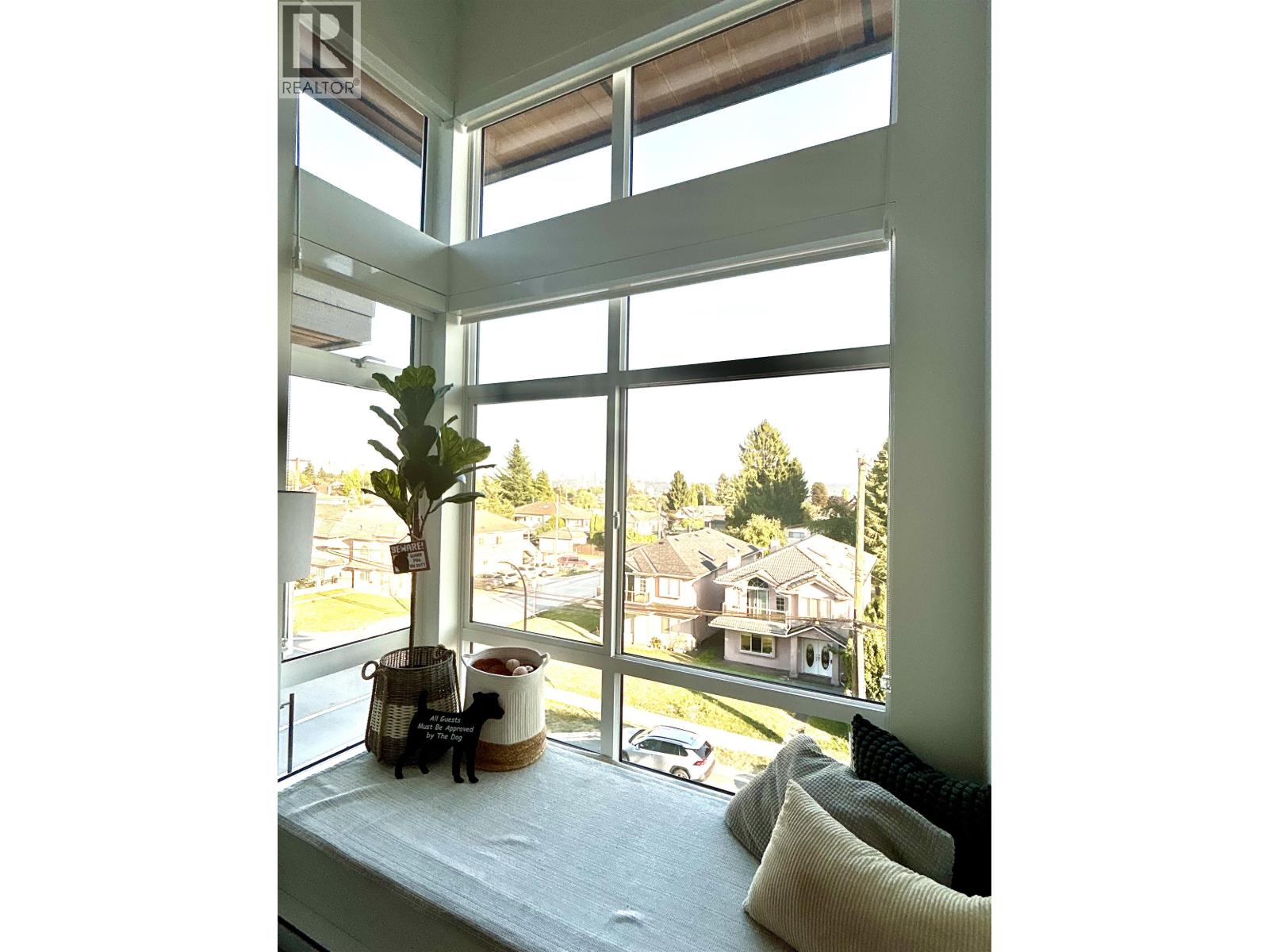 411 7799 17th Street, Burnaby, British Columbia  V3N 0J5 - Photo 3 - R3049058