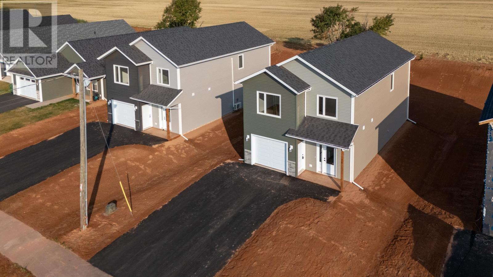 71 Samantha Lane, Cornwall, Prince Edward Island  C0A 1H0 - Photo 2 - 202521247