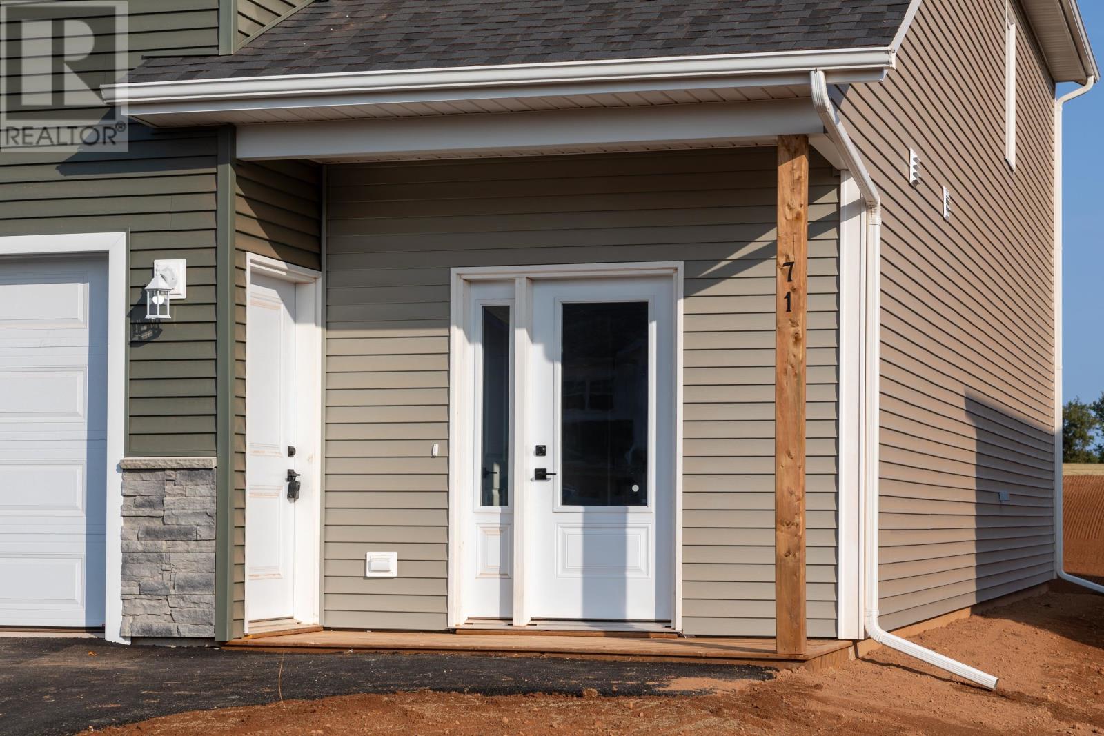 71 Samantha Lane, Cornwall, Prince Edward Island  C0A 1H0 - Photo 3 - 202521247
