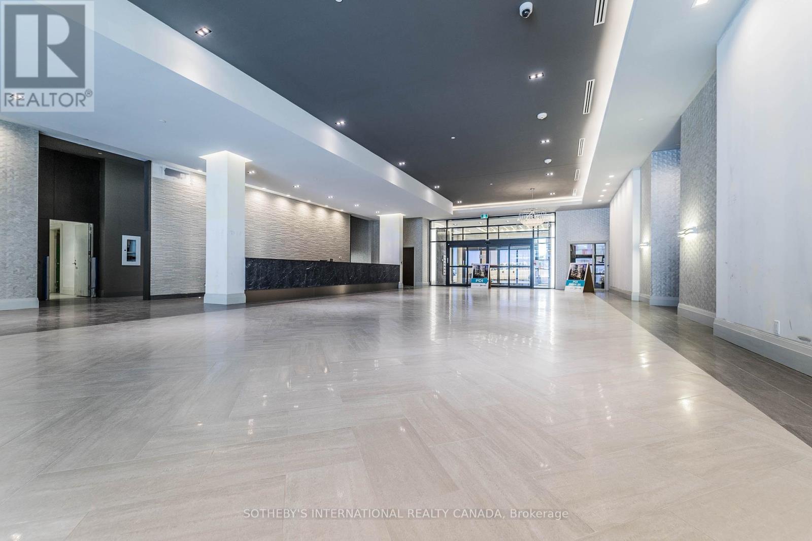 810 - 460 Adelaide Street E, Toronto, Ontario  M5A 1N4 - Photo 2 - C12410323