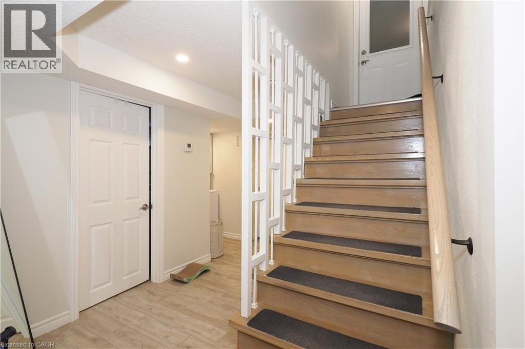 296 Dumfries Avenue, Kitchener, Ontario  N2H 2E8 - Photo 13 - 40769046