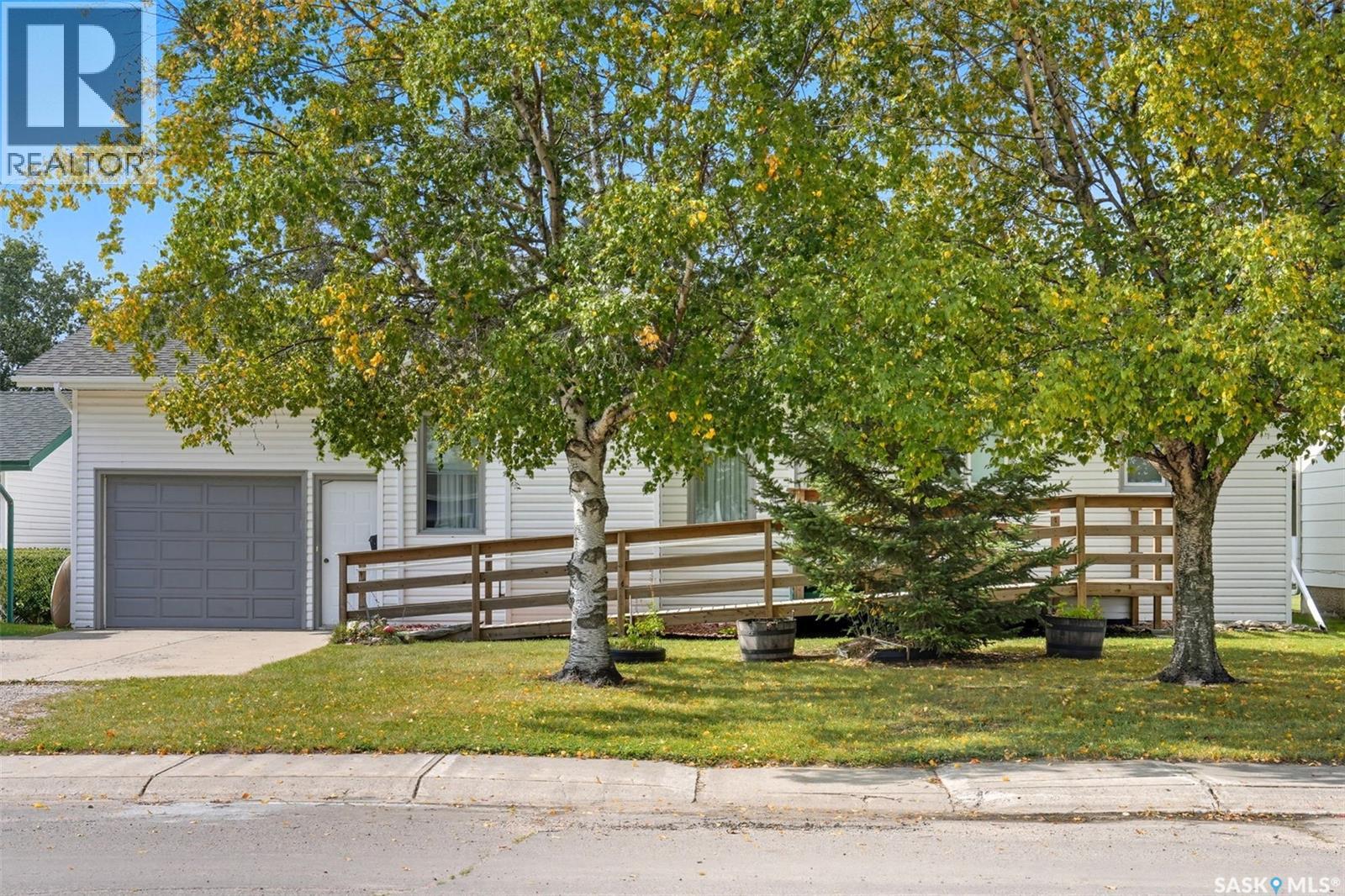1211 16th STREET, Humboldt, Saskatchewan