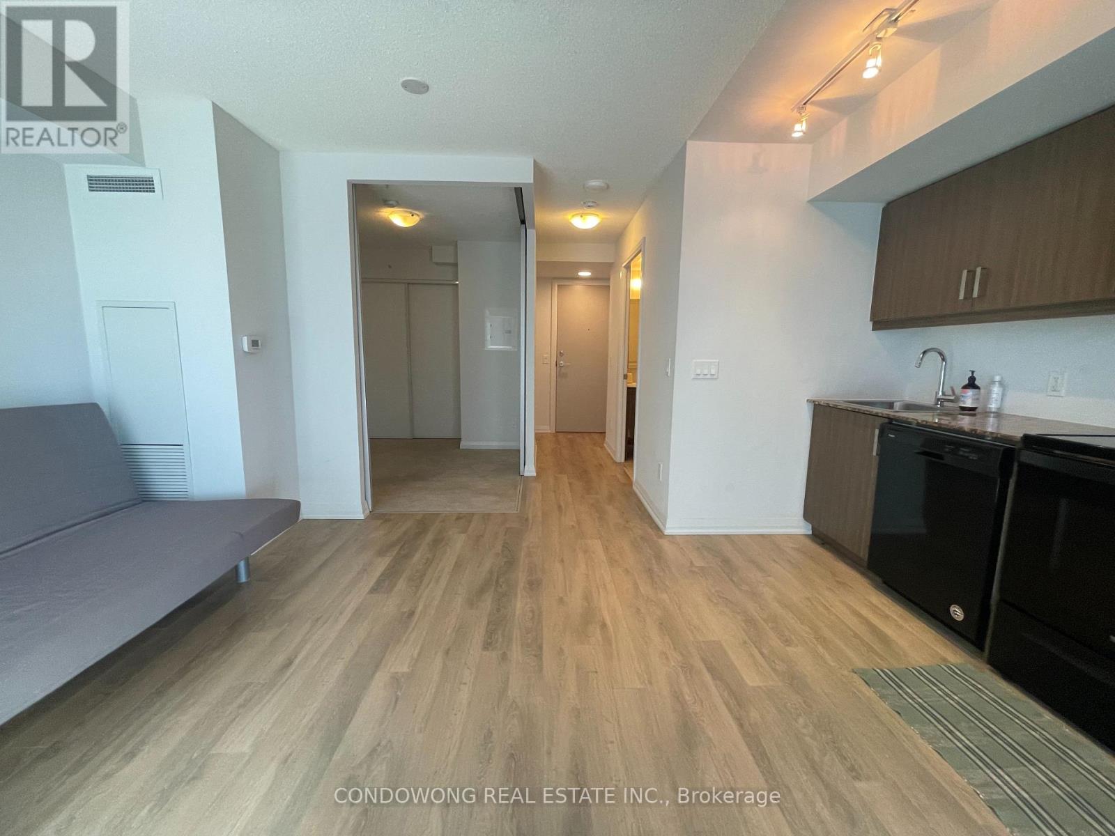 408 - 30 Meadowglen Place, Toronto, Ontario  M1G 0A6 - Photo 2 - E12410345