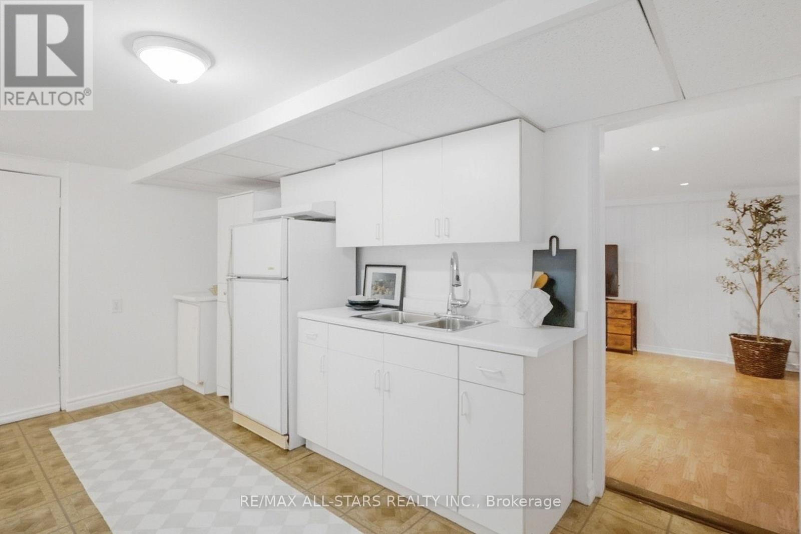 11 Chatterton Boulevard, Toronto, Ontario  M1M 2G3 - Photo 33 - E12410367