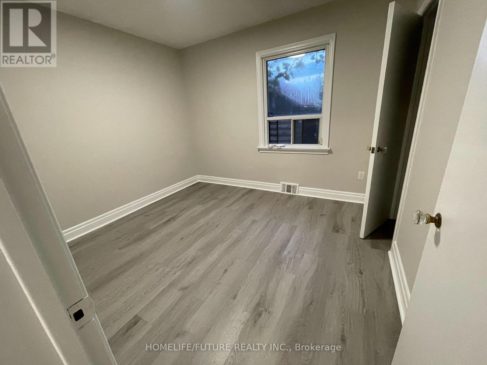 Main - 17 Flintridge Road, Toronto, Ontario  M1P 1C2 - Photo 8 - E12410423