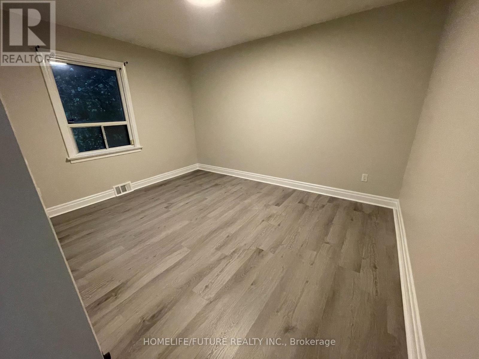 Main - 17 Flintridge Road, Toronto, Ontario  M1P 1C2 - Photo 9 - E12410423