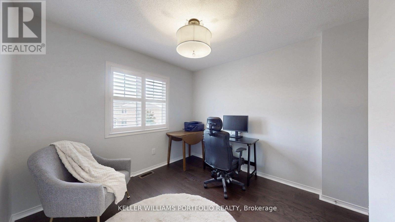 773 Miller Park Avenue, Bradford West Gwillimbury, Ontario  L3Z 0L8 - Photo 17 - N12410303