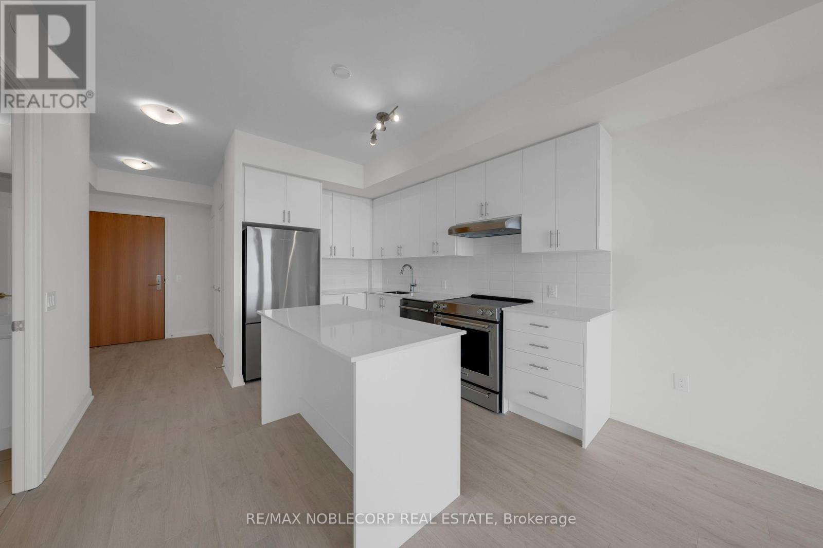 2107 - 8960 Jane Street, Vaughan (Vellore Village), Ontario  L4K 2M9 - Photo 14 - N12410428