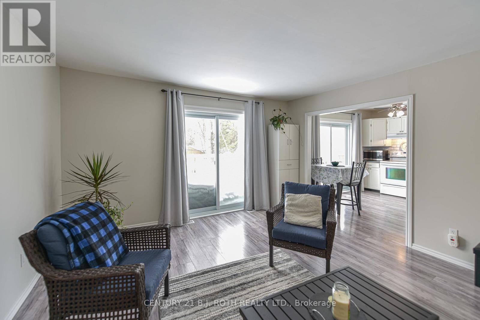 7187 Beach Drive, Ramara, Ontario  L0K 2B0 - Photo 11 - S12410309