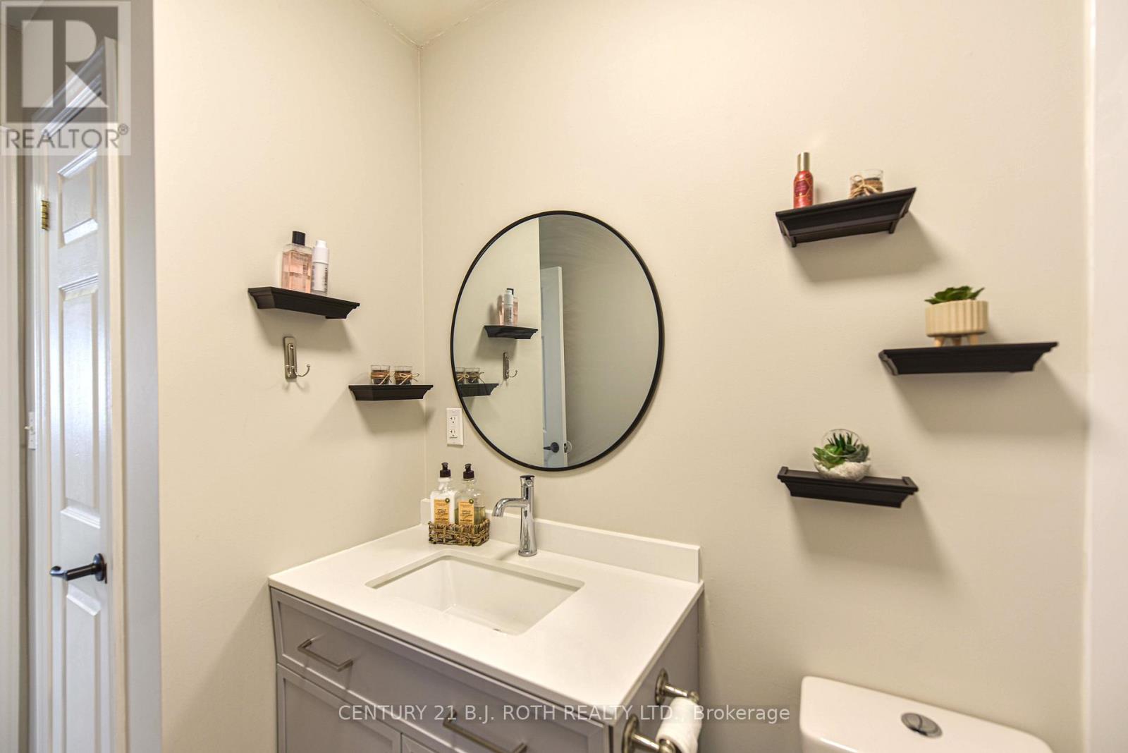 7187 Beach Drive, Ramara, Ontario  L0K 2B0 - Photo 25 - S12410309
