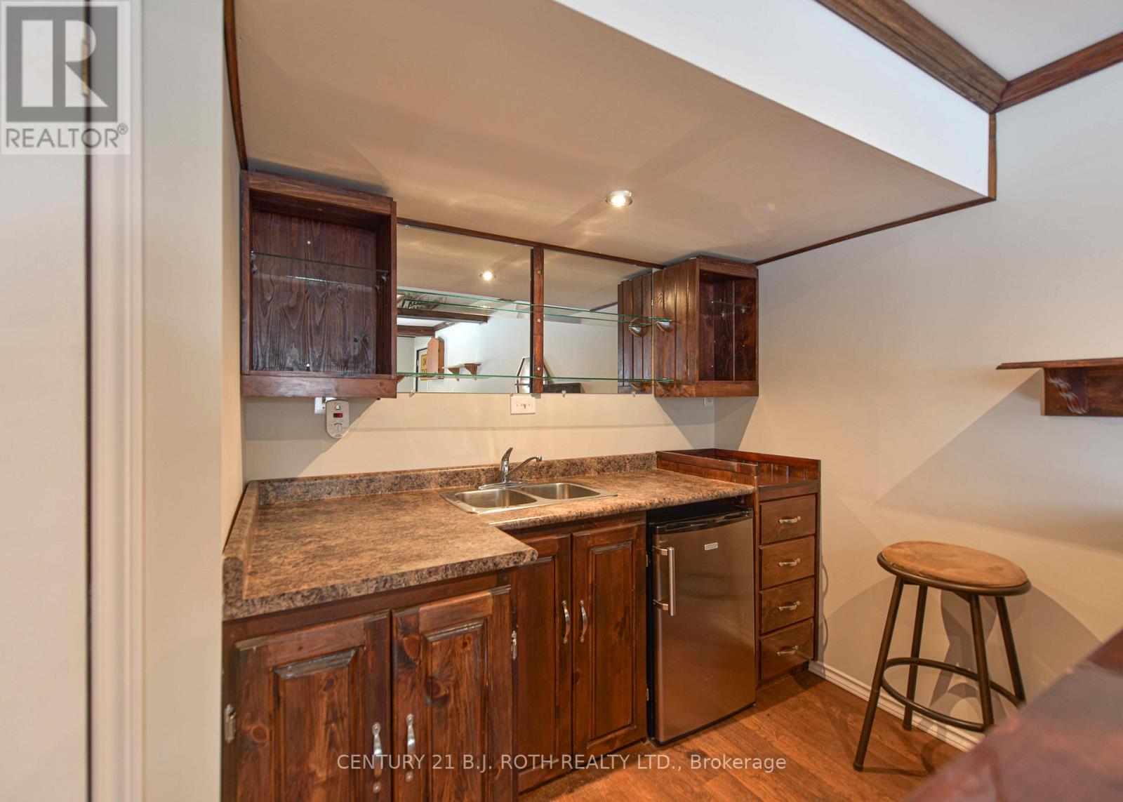 7187 Beach Drive, Ramara, Ontario  L0K 2B0 - Photo 38 - S12410309