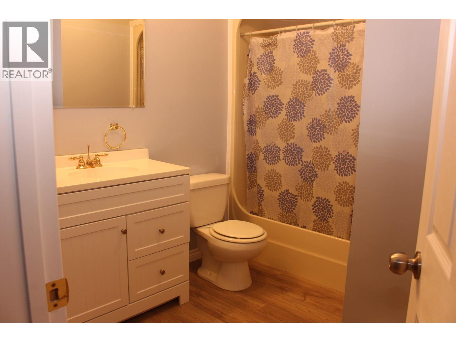 1610 Mcbride Street, Trail, British Columbia  V1R 2Z6 - Photo 11 - 10357895