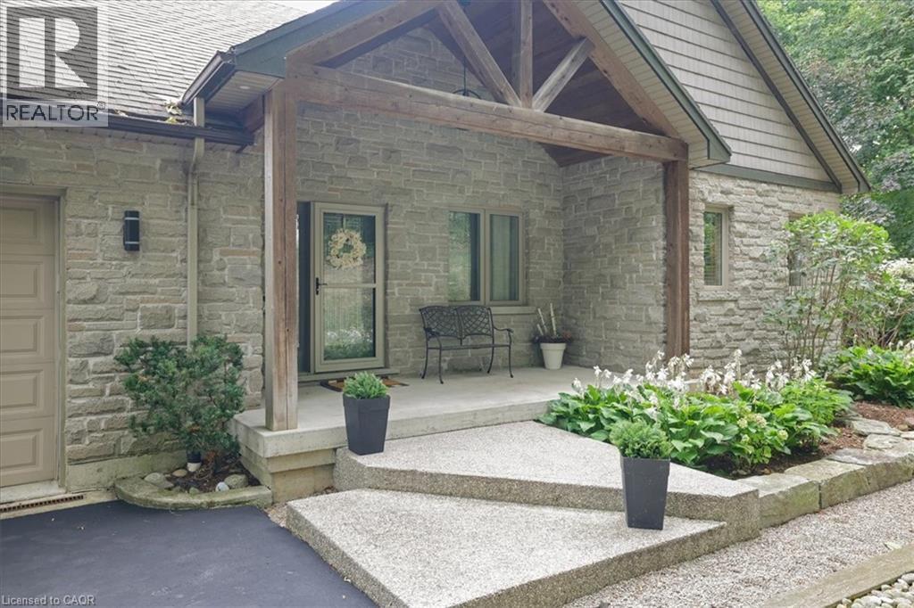 55 Mountain Street, Grimsby, Ontario  L3M 3K2 - Photo 12 - 40770879