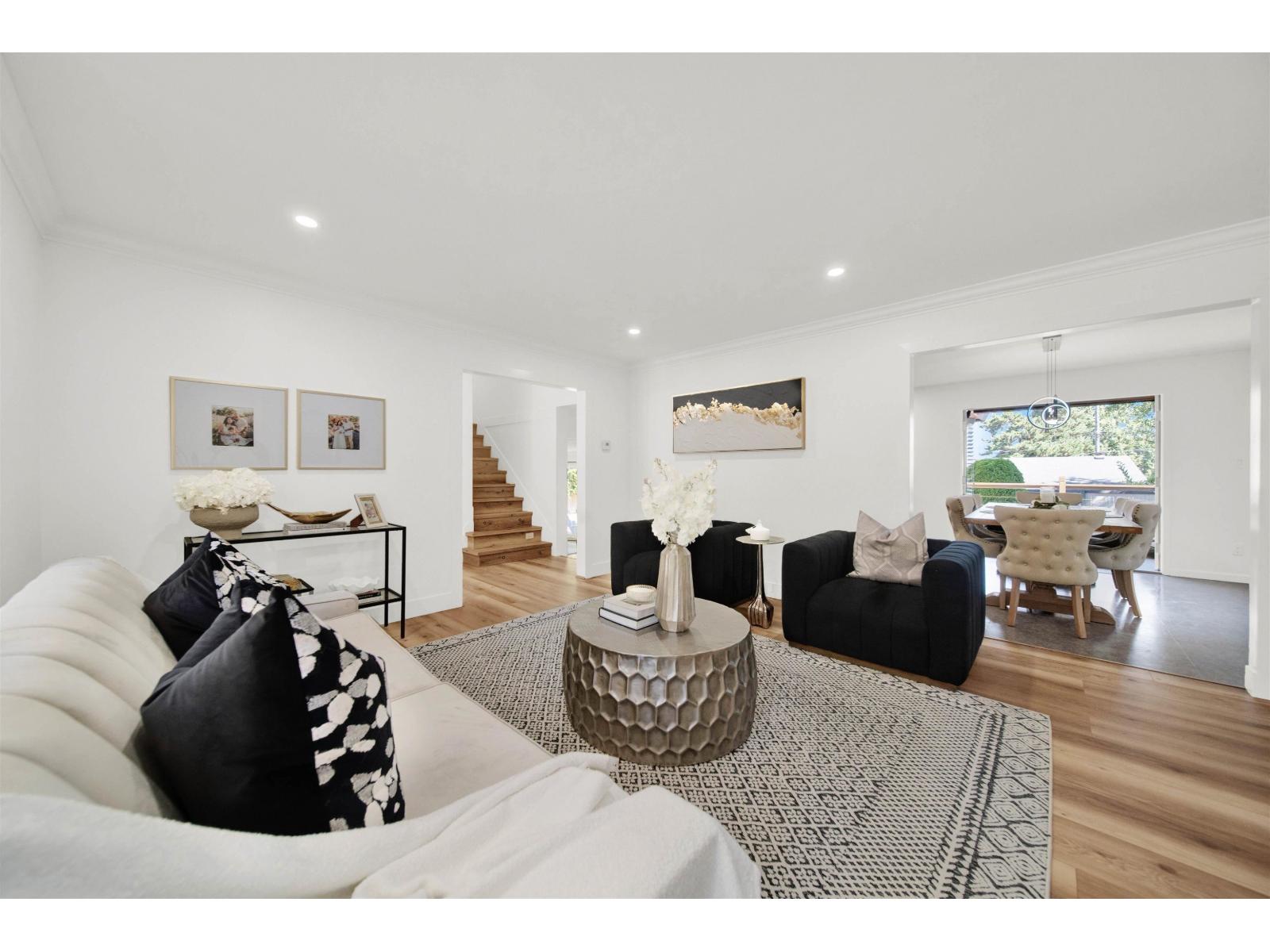 11473 Royal Crescent, Surrey, British Columbia  V3V 6V5 - Photo 5 - R3048919