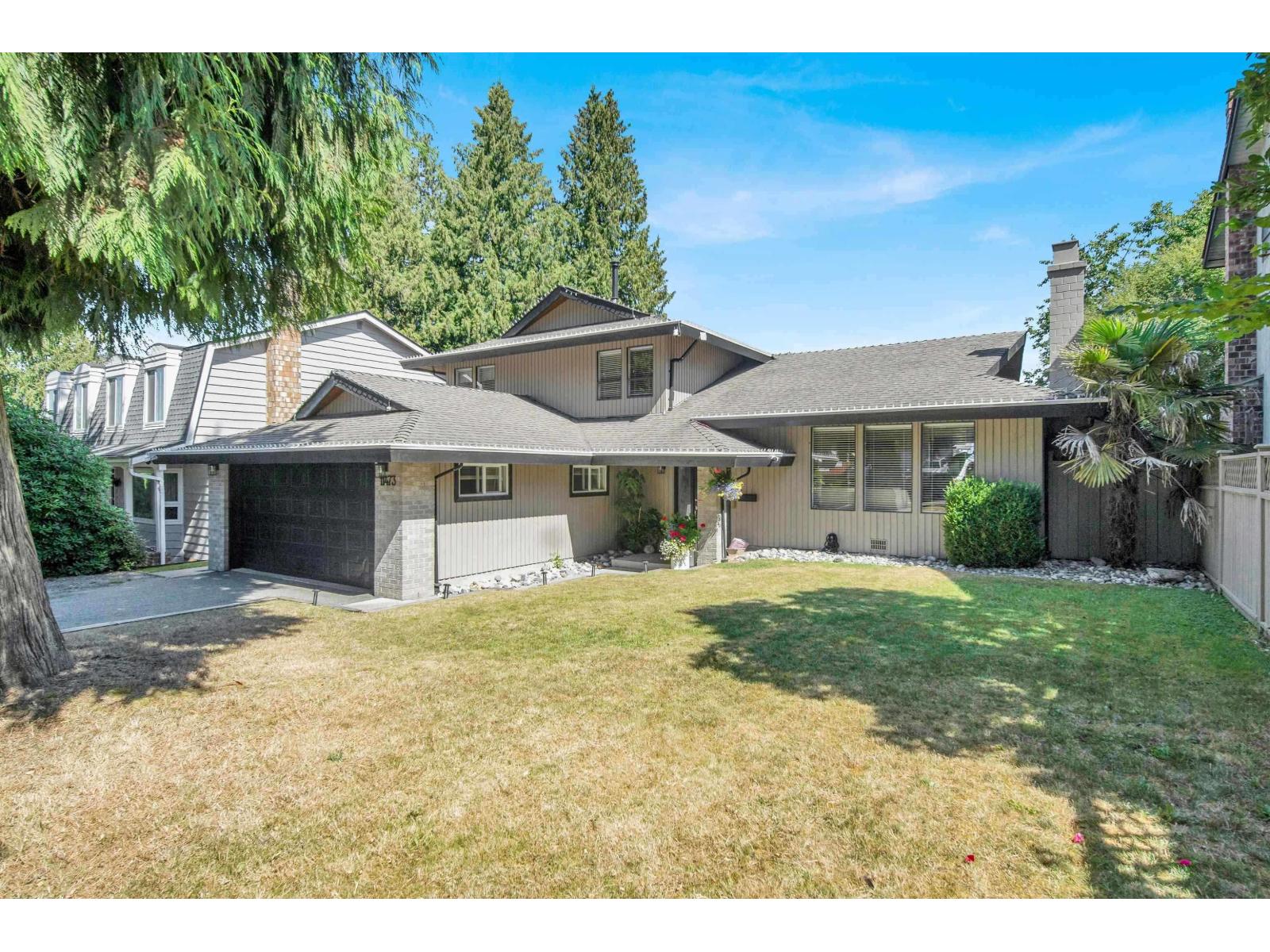 11473 Royal Crescent, Surrey, British Columbia  V3V 6V5 - Photo 2 - R3048919