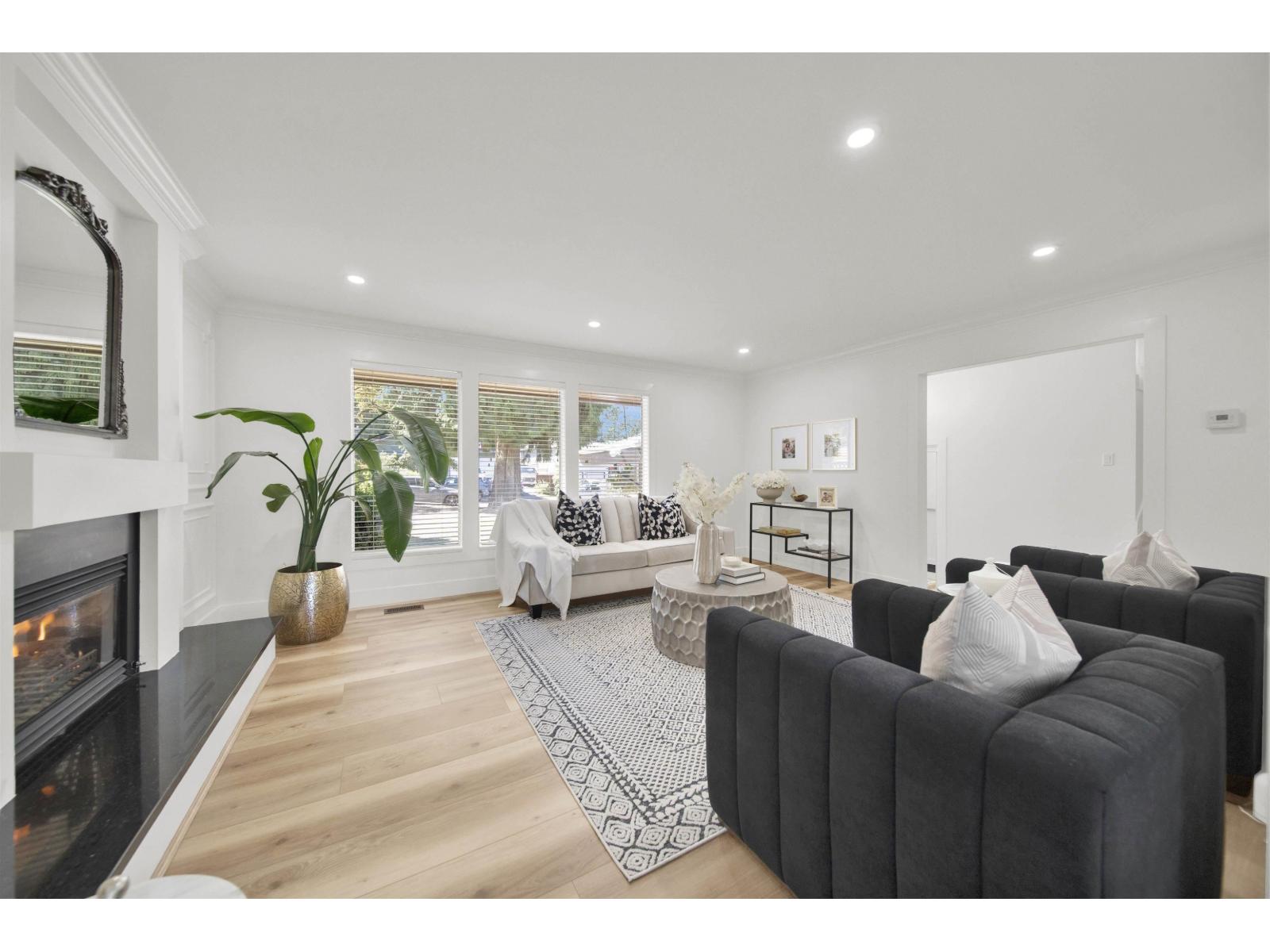 11473 Royal Crescent, Surrey, British Columbia  V3V 6V5 - Photo 6 - R3048919