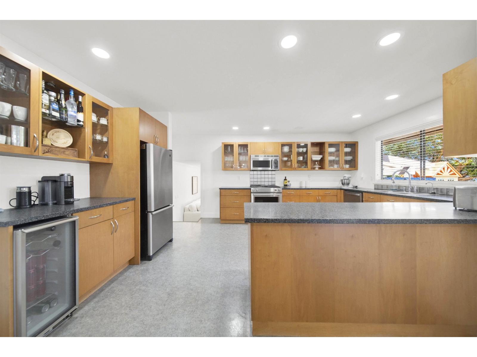 11473 Royal Crescent, Surrey, British Columbia  V3V 6V5 - Photo 10 - R3048919