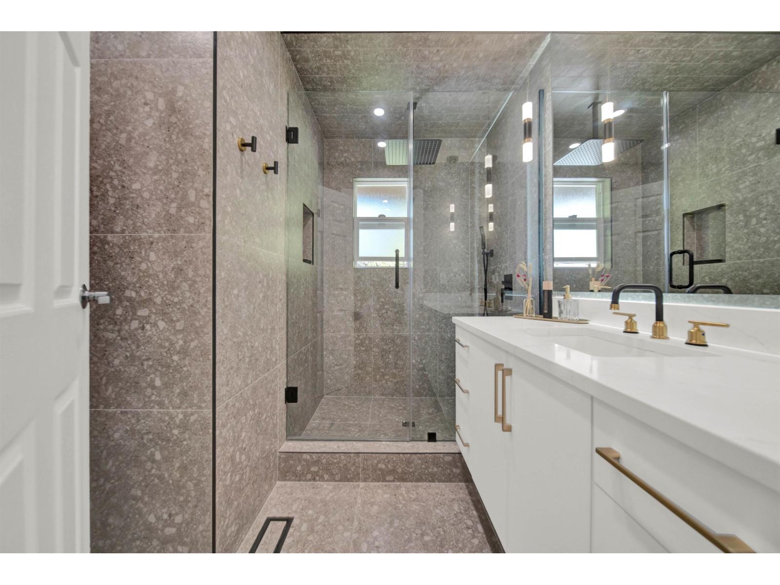 11473 Royal Crescent, Surrey, British Columbia  V3V 6V5 - Photo 19 - R3048919