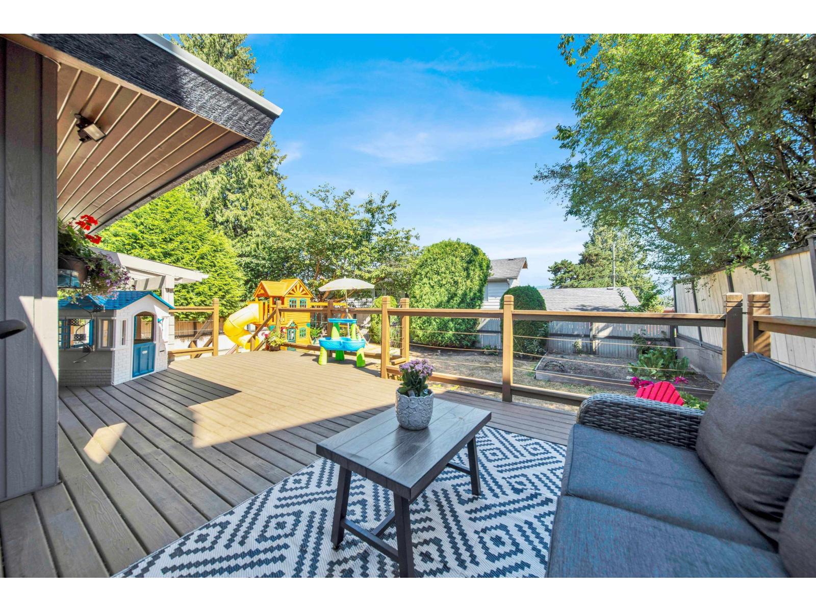 11473 Royal Crescent, Surrey, British Columbia  V3V 6V5 - Photo 32 - R3048919