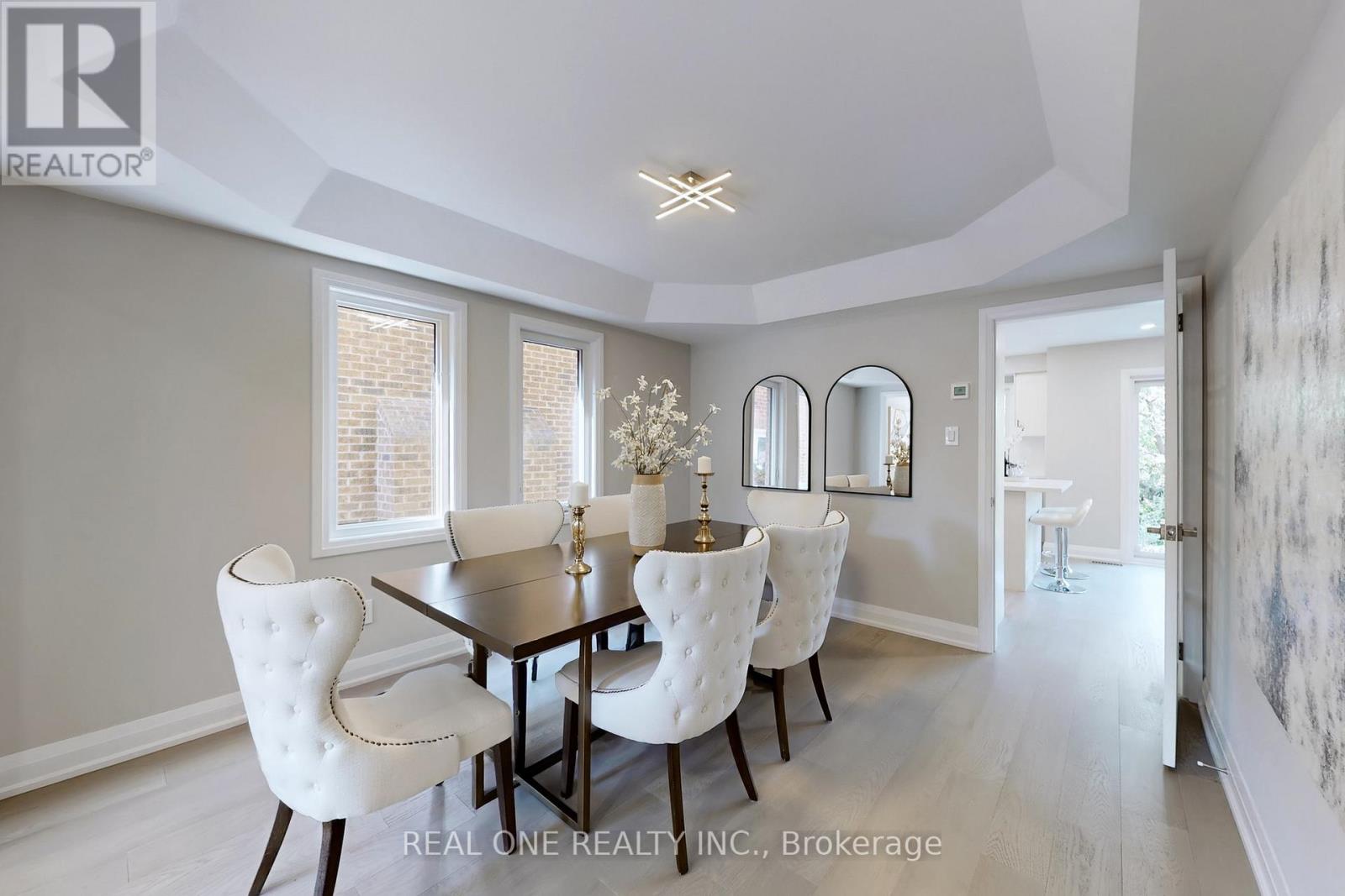 1417 Daniel Creek Road, Mississauga, Ontario  L5V 1T8 - Photo 19 - W12410307