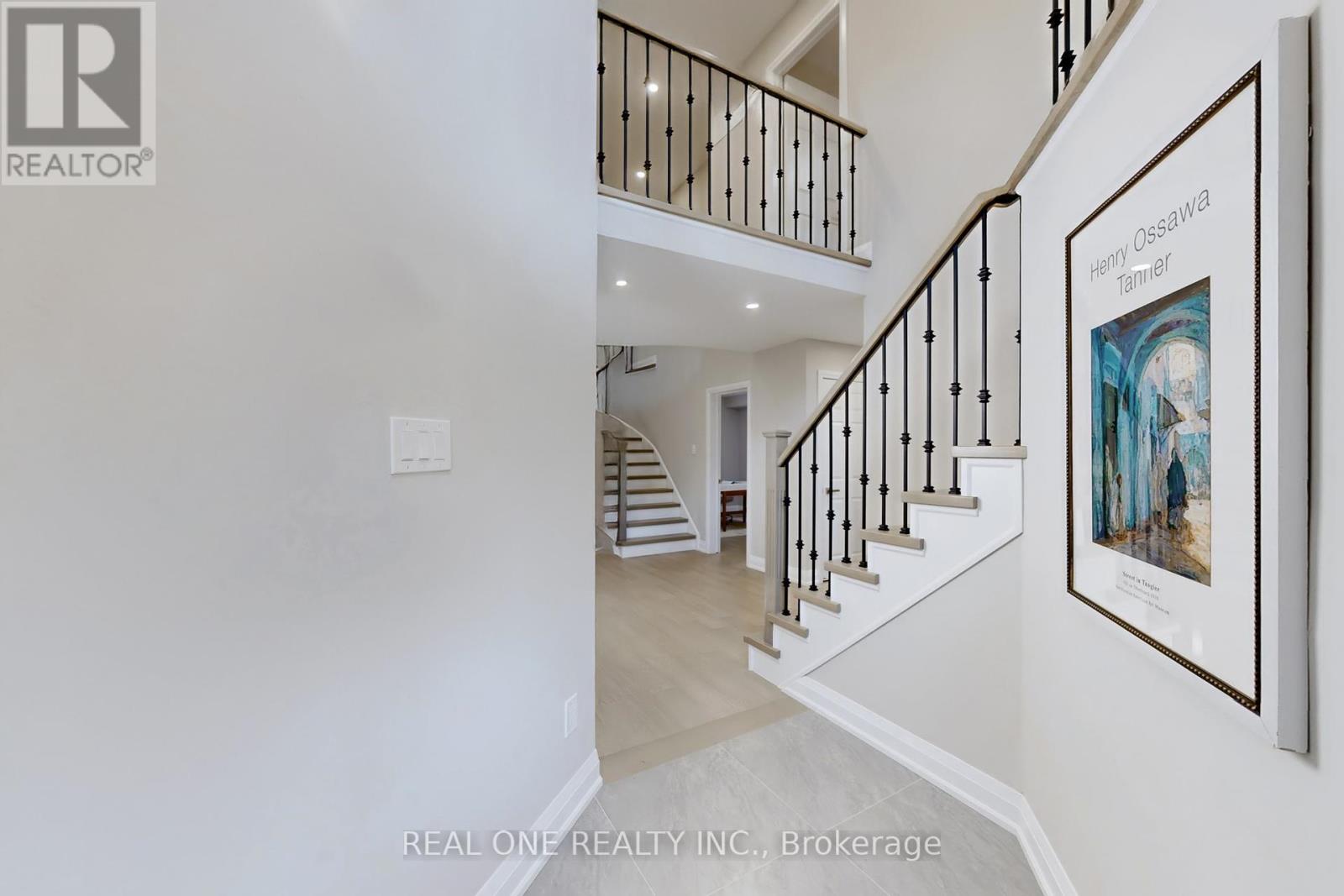 1417 Daniel Creek Road, Mississauga, Ontario  L5V 1T8 - Photo 24 - W12410307
